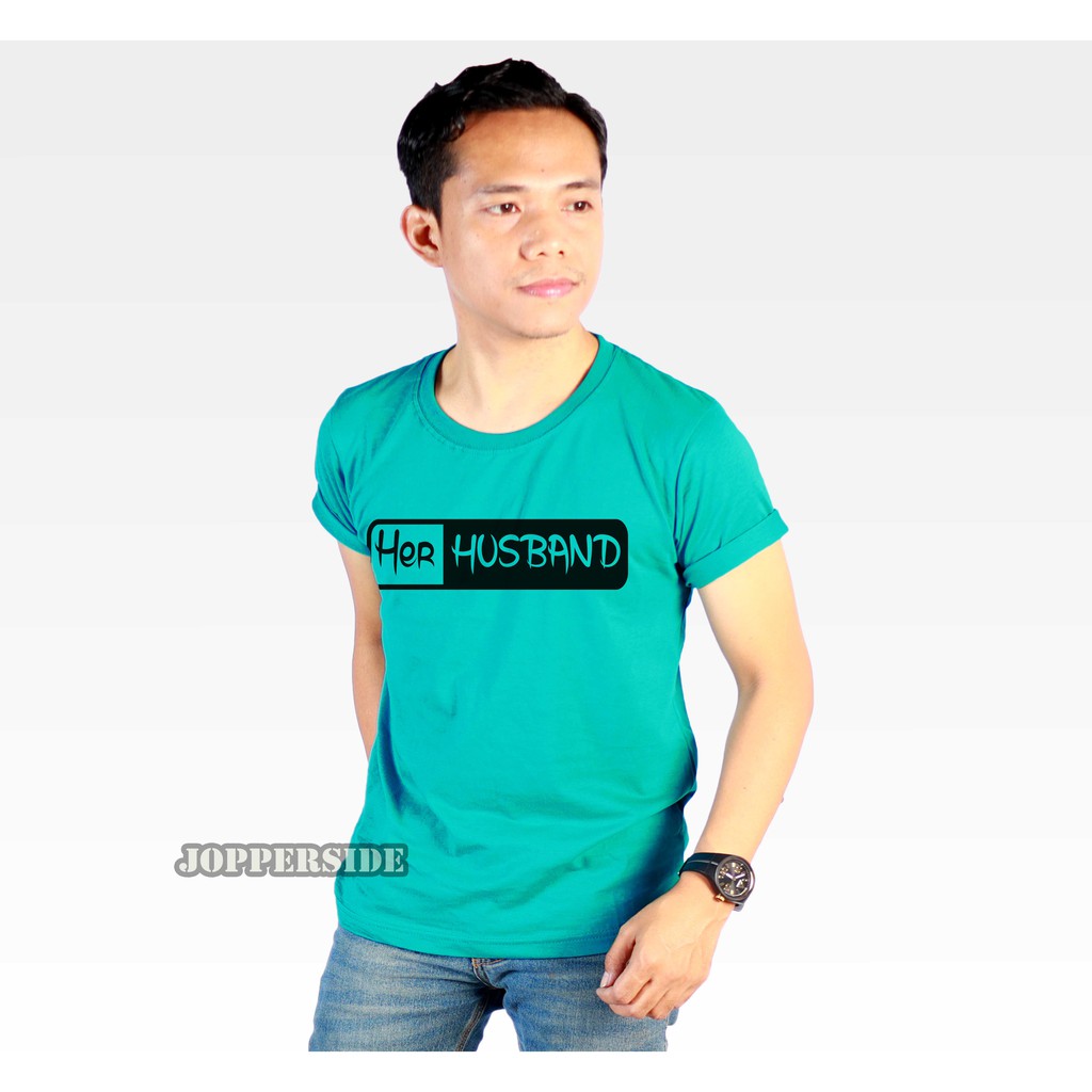 JOPPERSIDE TSHIRT KAOS DISTRO HER HUSBAND HERHUSBAND PRIA ORIGINAL PREMIUM TS27