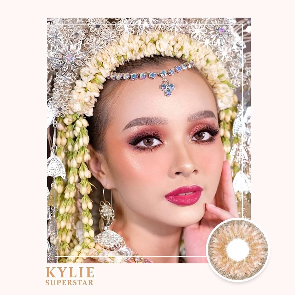 Superstar Kylie softlens warna bulanan