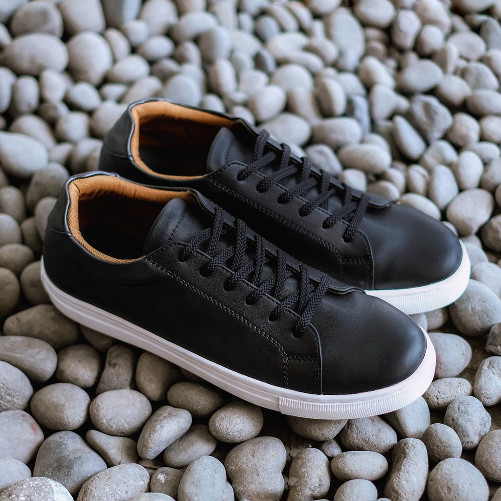 Mediant Black | Sepatu Casual Sneakers Jalan Kasual Polos Ori Pria New Cowok Footwear | FORIND Reyl