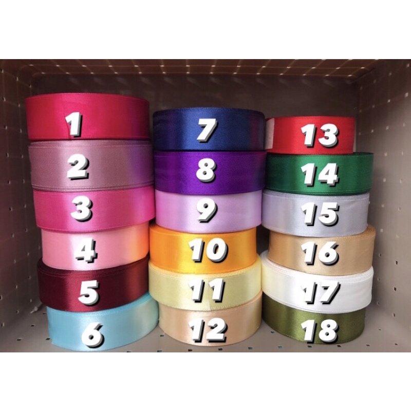 

Pita Satin Hias 2,5 cm per ROLL