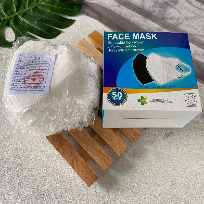 Face mask duckbill protective 3ply (50pc) premium mask garis seperti sensi/masker duckbil Y&B care-Face mask putih