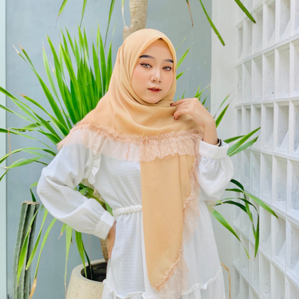 CHILOA  SEGIEMPAT TILE SQUARE HIJAB JILBAB KHIMAR KERUDUNG BERGO