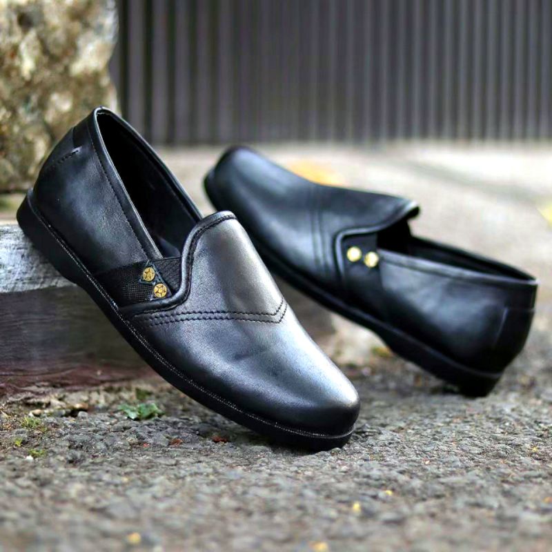 WOLF x MOOFEAT CHIEF  - Sepatu penny loafers pria kulit hitam