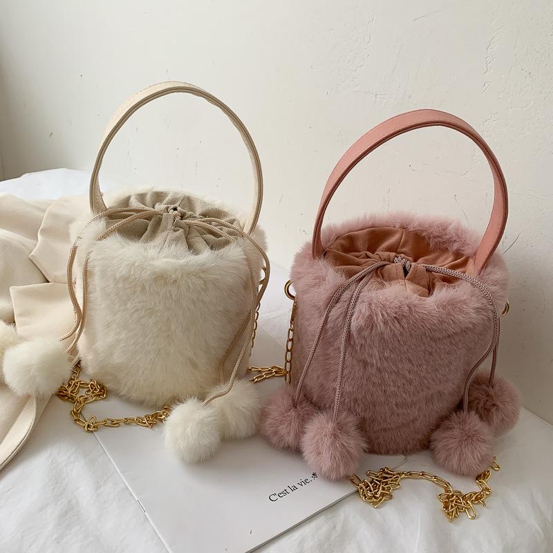 [littlecrab]Tas Wanita Bulu Model Ember Pom Pom Lembut Tas Lucu Cute Bucket Fluffy Bag Tas Selempang Tas Bahu Tas Unik Korean Style