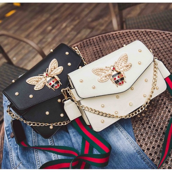 TAS KULIT SELEMPANG RANTAI PANJANG IMPORT WANITA PREMIUM HITAM PUTIH