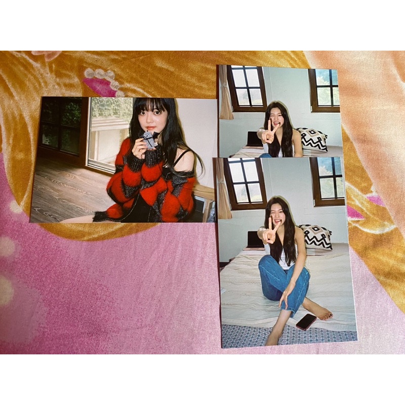 

Weki Meki I Am Me Postcard