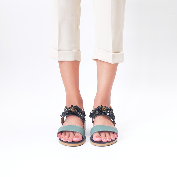 PVRA Sandal Wanita Duvva Hitam Hijau Tua Hak 3CM