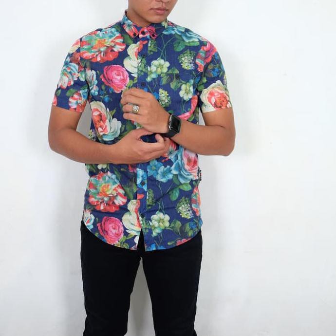 Mantull Kemeja Pantai Pria Motif Bunga Mawar - Navy, M