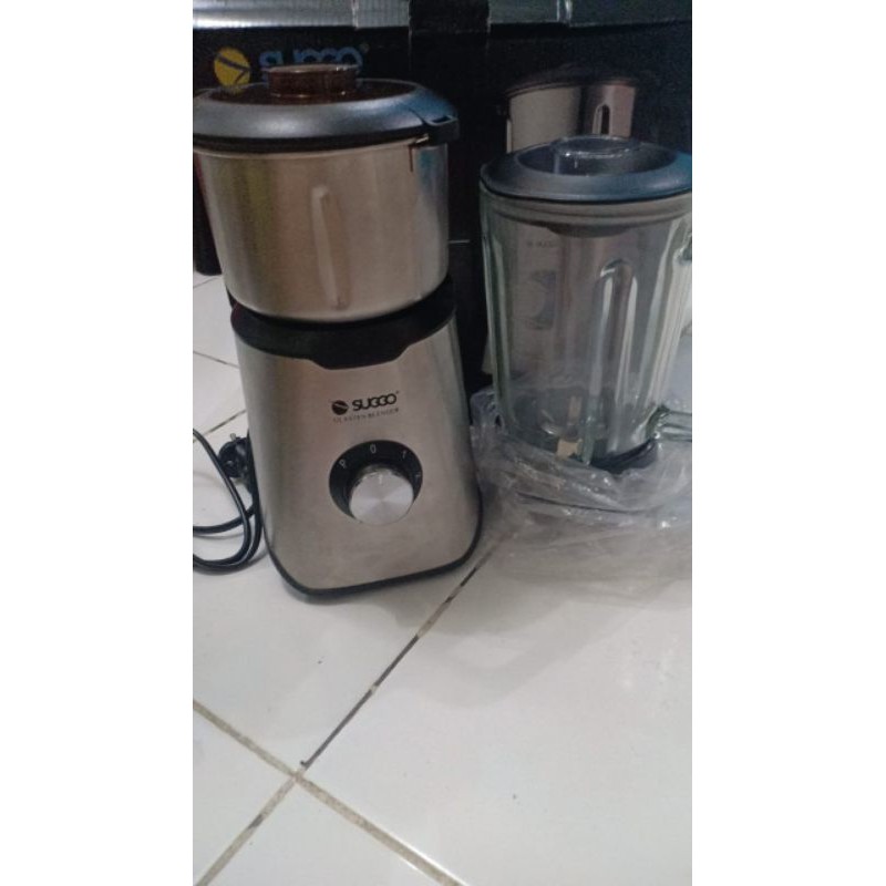 Blender merek SUGGO