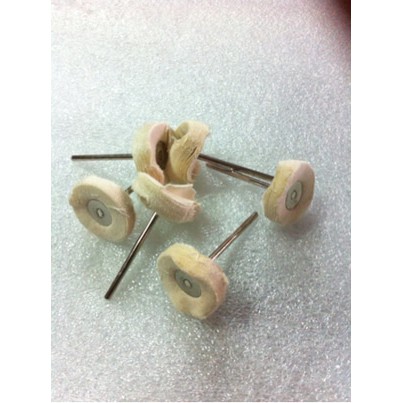 Kain poles untuk perhiasan