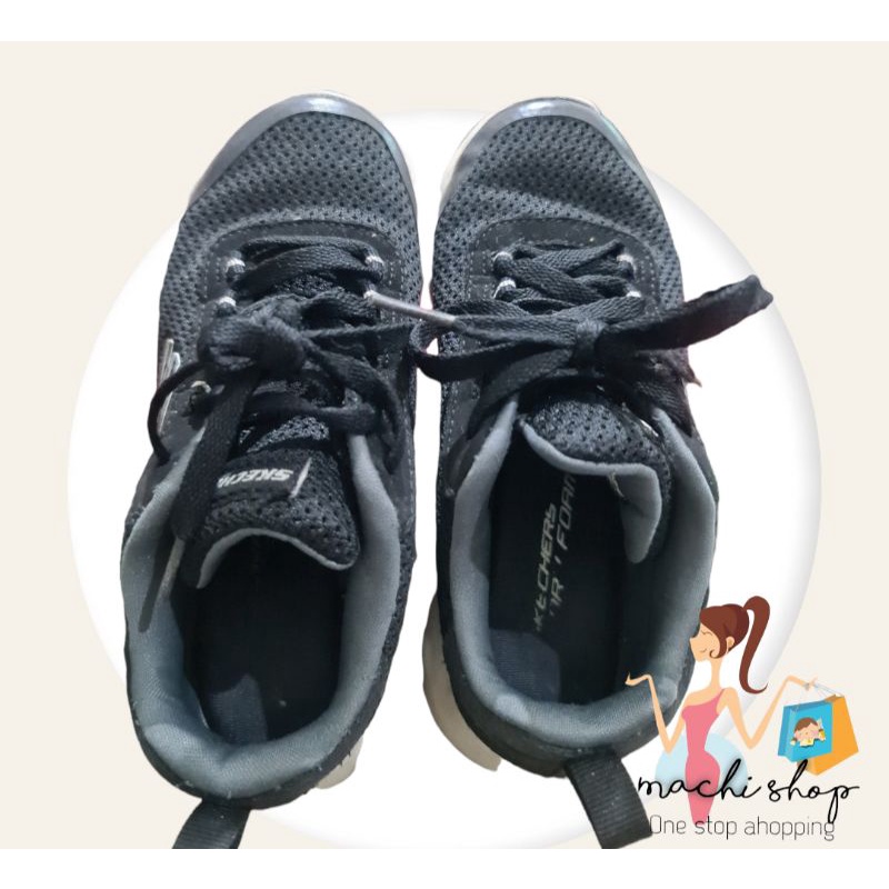 sepatu skechers anak laki laki hitam size 29 preloved