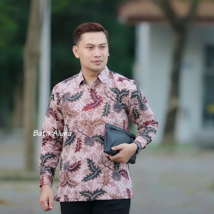 Kemeja Baju Batik Pria Lengan Panjang Baju Atasan Kemeja Batik Pria Lengan Panjang Premium Jumbo Batik Cowok Cowo modern slimfit Slim fit Mega Mendung Priamega Mendung Pria Seno Joyo Tuban Pekalongan Lamongan Palembang Berkualitas Dewananda BATIK ALUNA