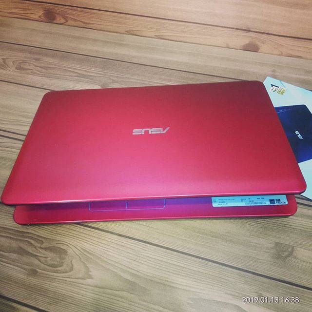 Laptop Bekas Asus X540Y AMD E-1