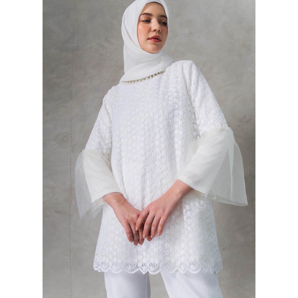 

Fara Top White