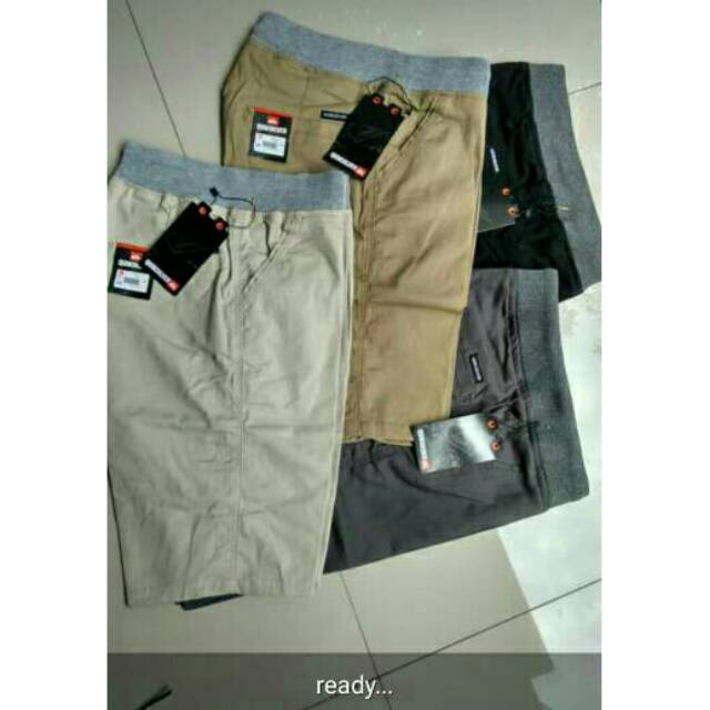 [Bisa COD] Celana Pendek Pria Cowok Dewasa Chino Rip Karet Pinggang Chinos Katun Combed- bagus.