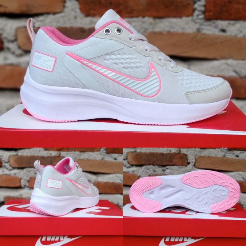 Sepatu Nike trener tech wanita untuk senam zumba aerobik Joging fitness - Neo tosca Putih-Abu pink