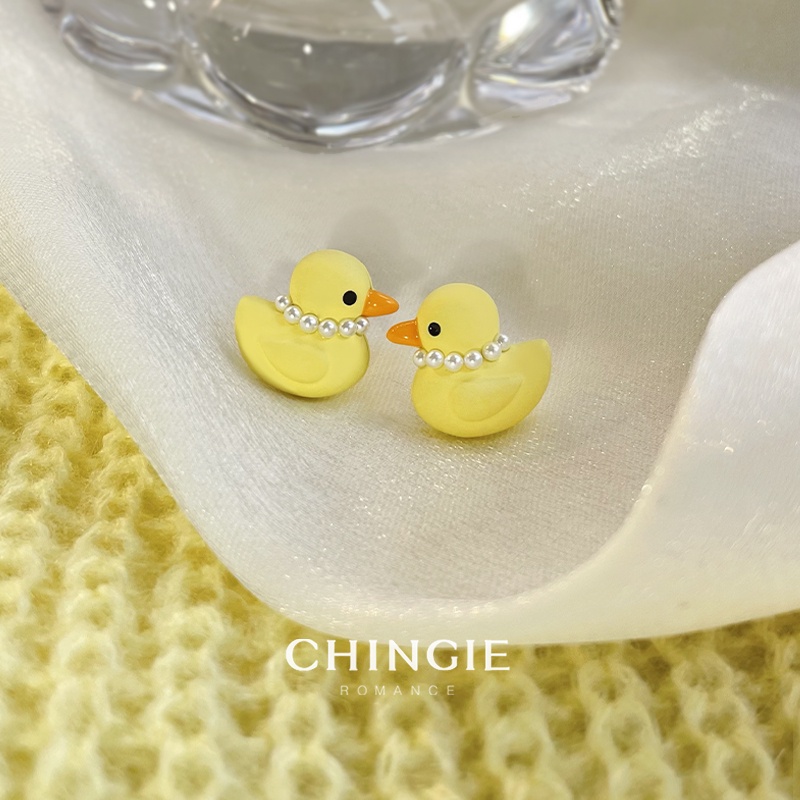 Anting Tusuk Sterling Silver 925 Desain Bebek Kuning Kecil Hias Mutiara Untuk Wanita