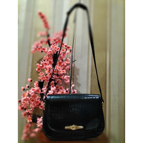 SLING BAG ELCANTO COLLECTION PRELOVED