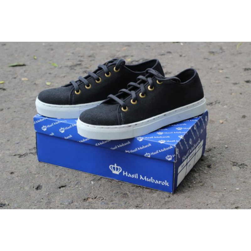 sepatu sekolah SMA(pendek)