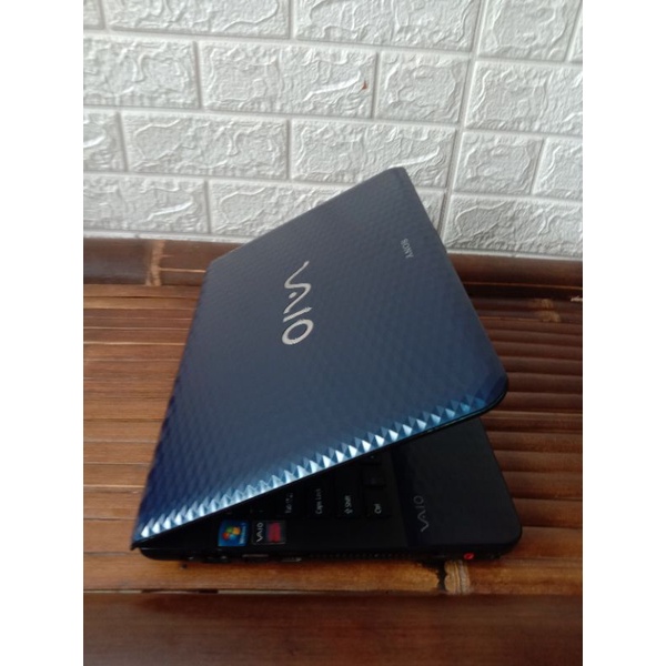 laptop Sony Vaio core i5 second bergaransi