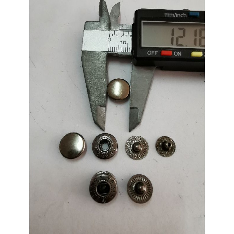 

kancing cetet besi 13mm / kancing snap besi 330 blacknikel/5gross