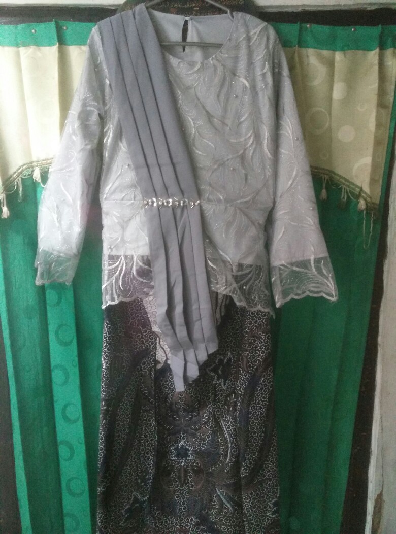 Couple Batik Sarimbit Couple Modern Couple Keluarga Couple Family Couple Kebaya Couple Brokat