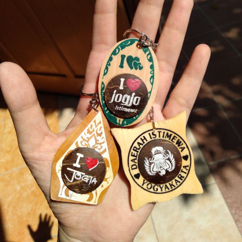 Souvenir Gantungan Kunci Kayu KHAS JOGJA | Ganci Jogja