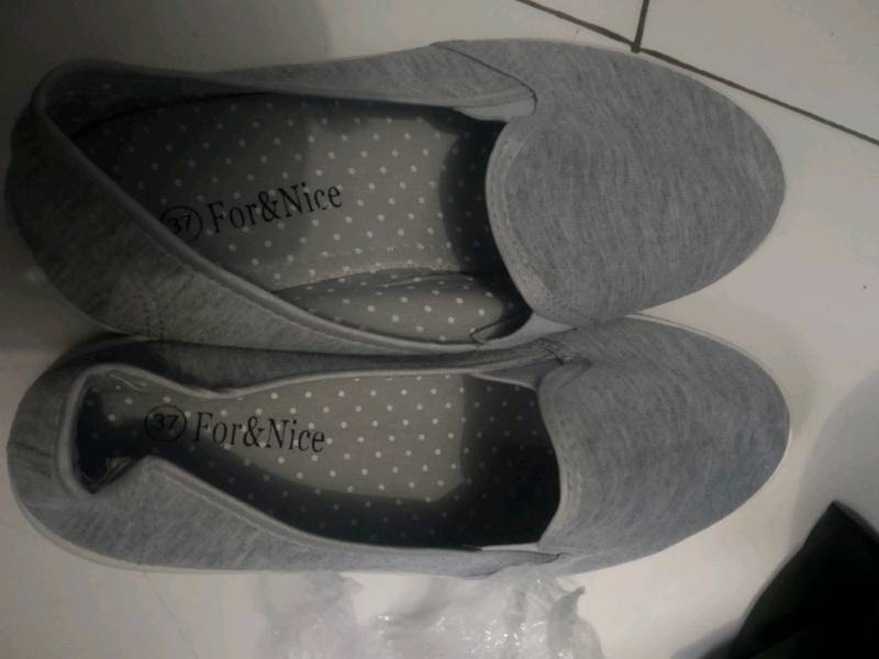 96 Fornice Abumuda Tanpa Tali / Sepatu Fornice Polos / Sepatu Import Murah-96