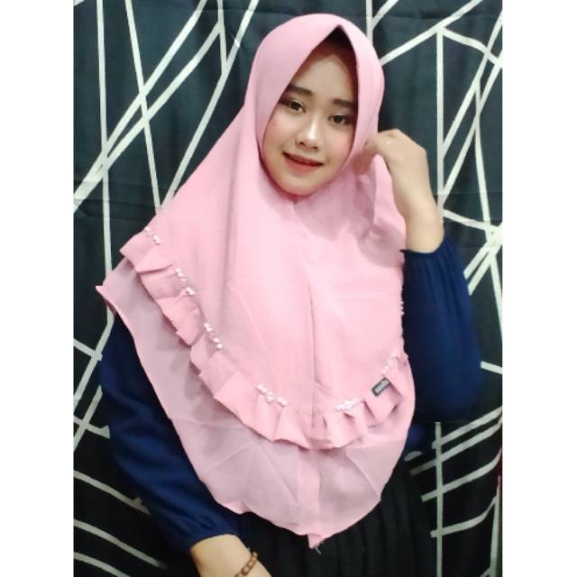 Ellena Hijab Ceruti