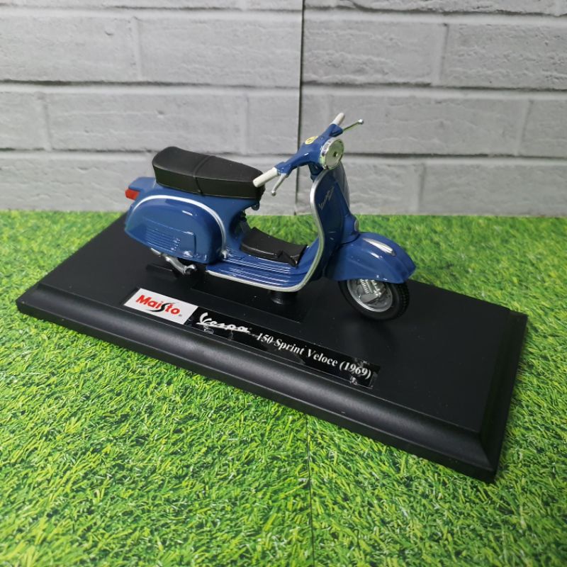 DIECAST MOTOR VESPA 150 SPRINT VELOCE - MINIATUR MOTOR CLASSIC VESPA - MAINAN KADO