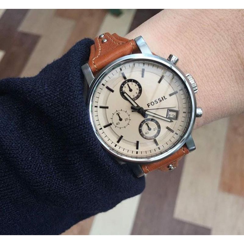 jam Fossil ori