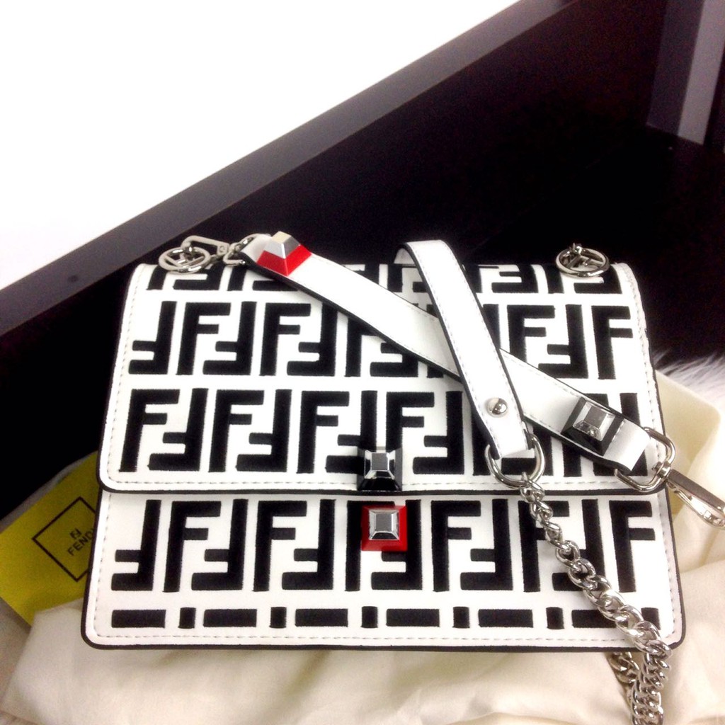 FENDI Kan I FF Shoulder Leather Bag 8881 WS-LL