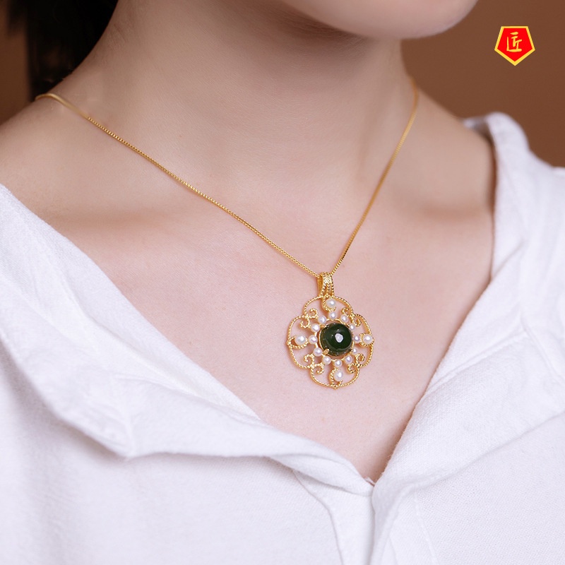 [Ready Stock]White Jade Pendant Retro Dignified Hollow Pattern Pearl Necklace