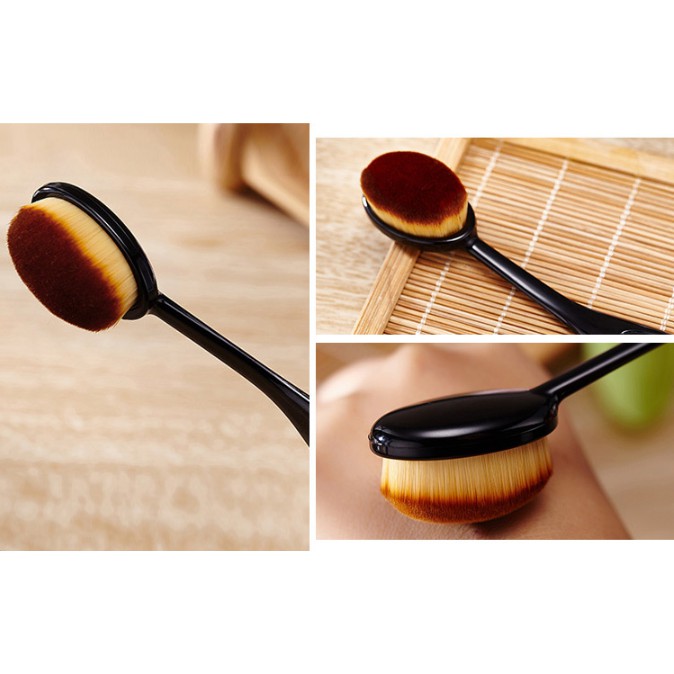 Kuas Make Up Oval / Make Up Brush