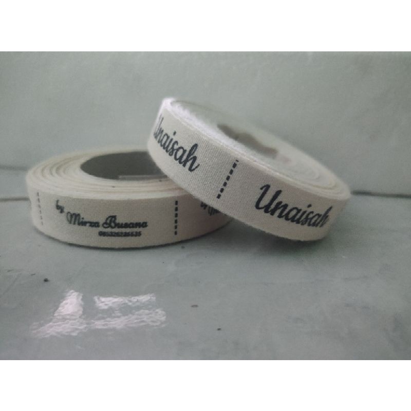 

Label Baju / Label Hijab / Label Woven Damask Subtitute