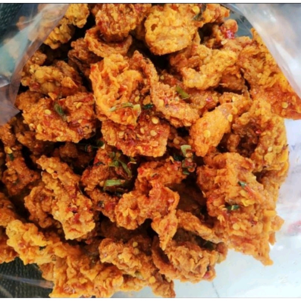 

KULIT AYAM CRISPY / KERUPUK KULIT AYAM / KULIT AYAM PEDAS DAUN JERUK 1KG