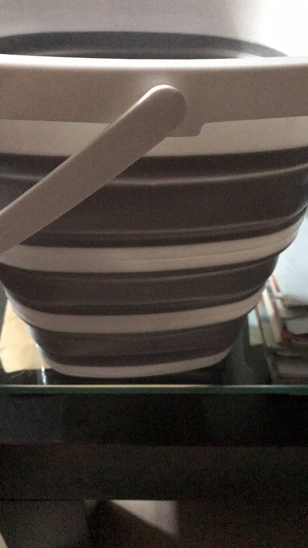 Asypets Baskom Ember Lipat Water Bucket Foldable Collapsible 10 Liter - Gray