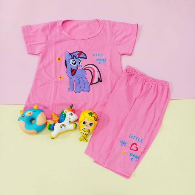 Setelan baju tidur kuda poni balita