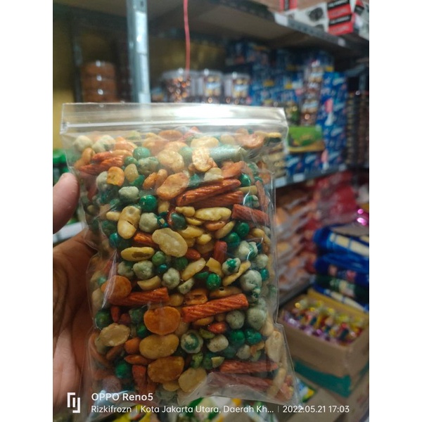 

300gr-1Kg Kacang Mix- kacang kangoro 5(lima) macam rasa