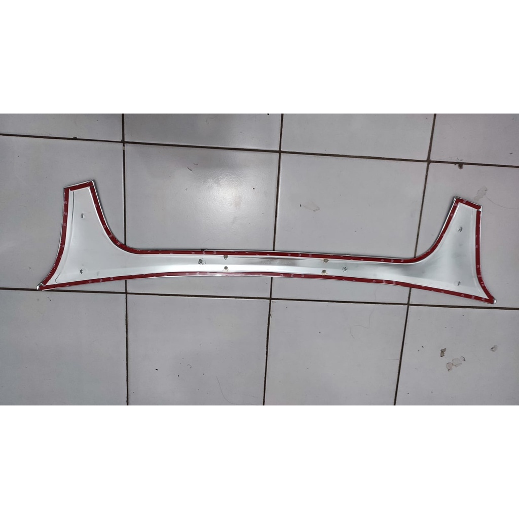 Hood Moulding  Rush Terios 2008-2017 Chrome