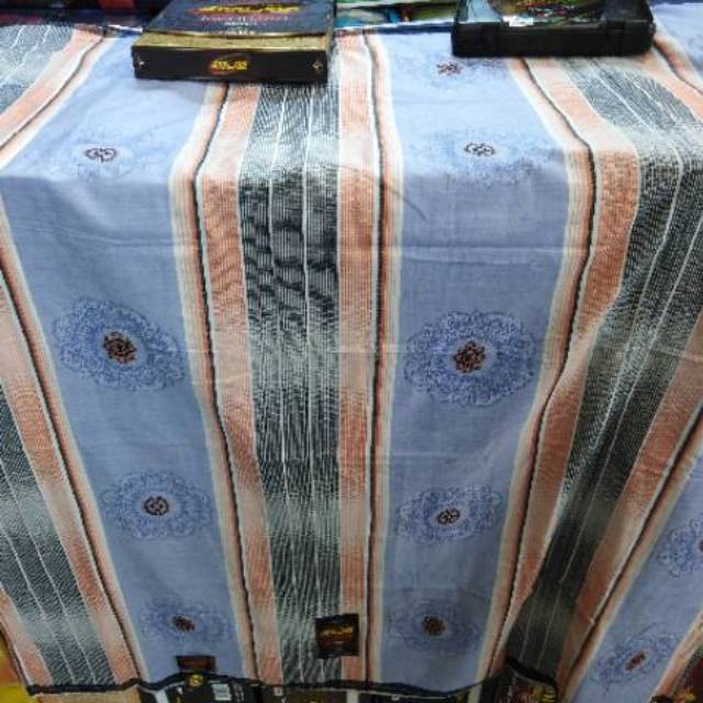 Sarung Atlas Jacquard Songket