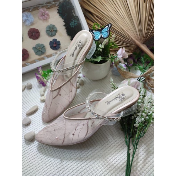 sepatu alwa tali belakang wrna rosegold 3cm kaca