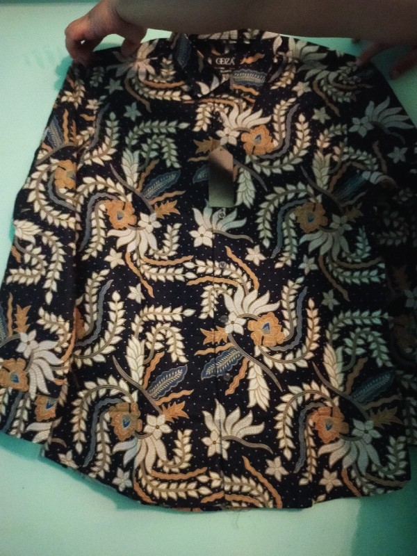 Odza Batik Slim Fit Long Sleeves Fashion Hem Kemeja Batik Lengan Panjang Darian