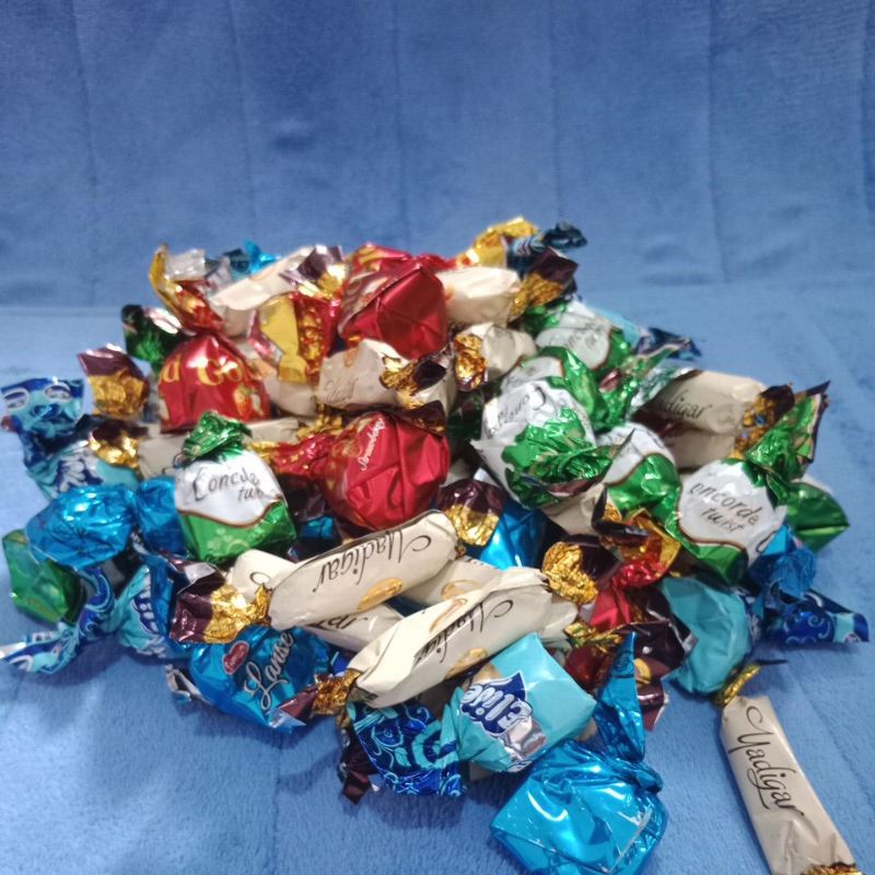 

Cokelat Arab Cokelat Turkey Mix 1 Kg Manis Tidak Pahit Makanan