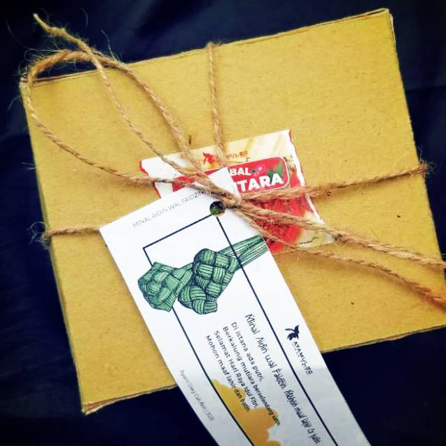 

HAMPERS LEBARAN