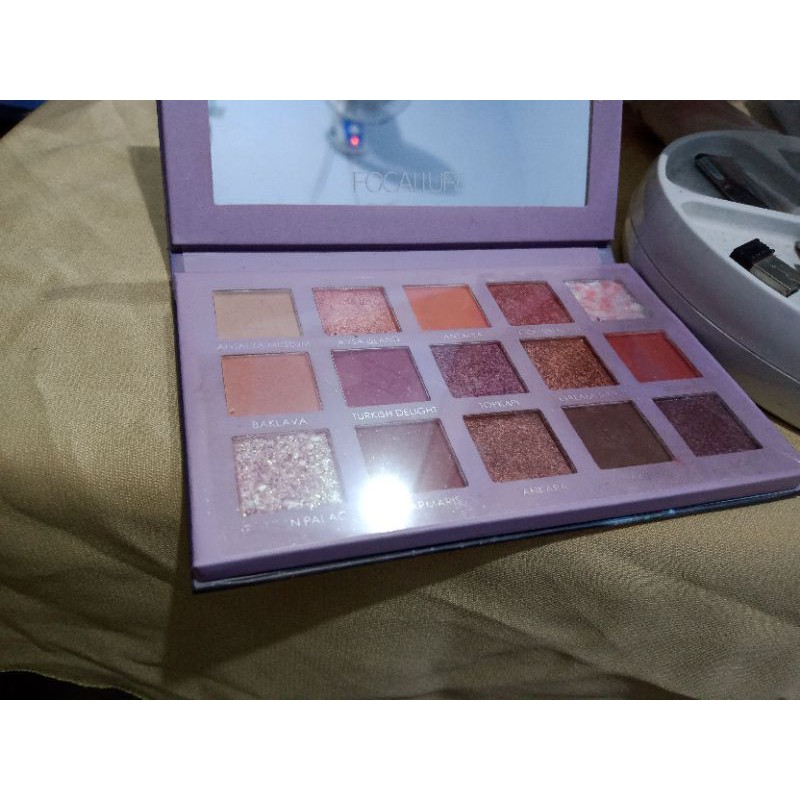 (PRELOVED) EYESHADOW PALLETE FOCALLURE TURKEY