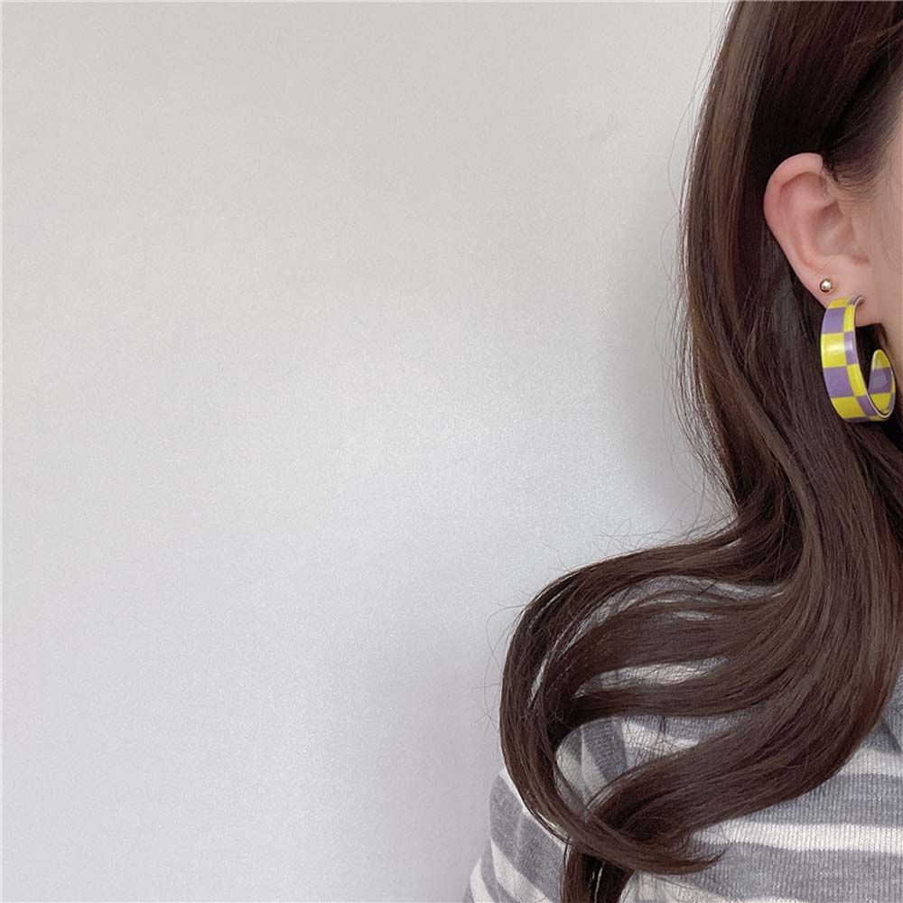 Anting Stud Desain Papan Catur Warna Permen Hitam Putih Gaya Retro Korea Minimalis Elegan Untuk Wanita