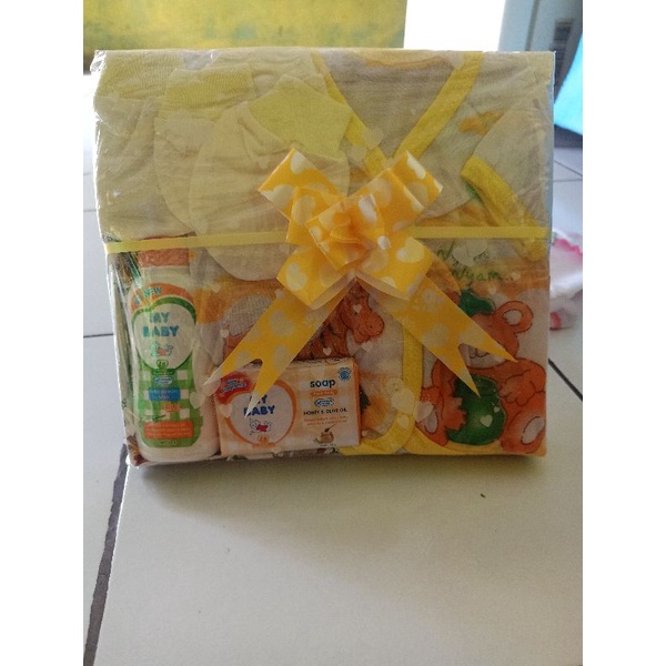 Parsel bayi baru lahir/baju bayi laki dan perempuan/baju kado bayi baru lahir md3-4