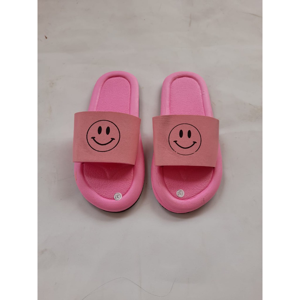 sandal kokop smile