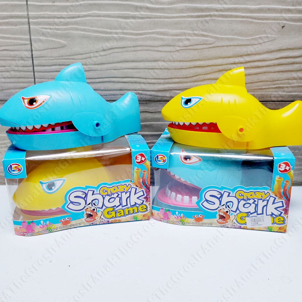 CRAZY SHARK GAME MAINAN PRANK HIU GIGIT JARI RUNNING MAN GAMES